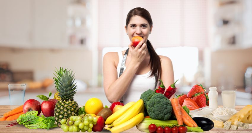 Top 7 Foods and Drinks for Teeth Whitening and Improved Oral Health